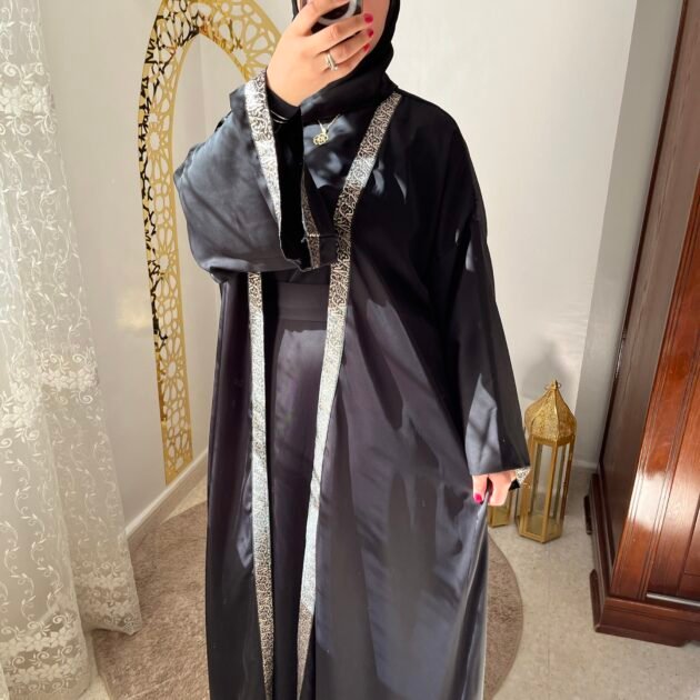 عباية قطعتين